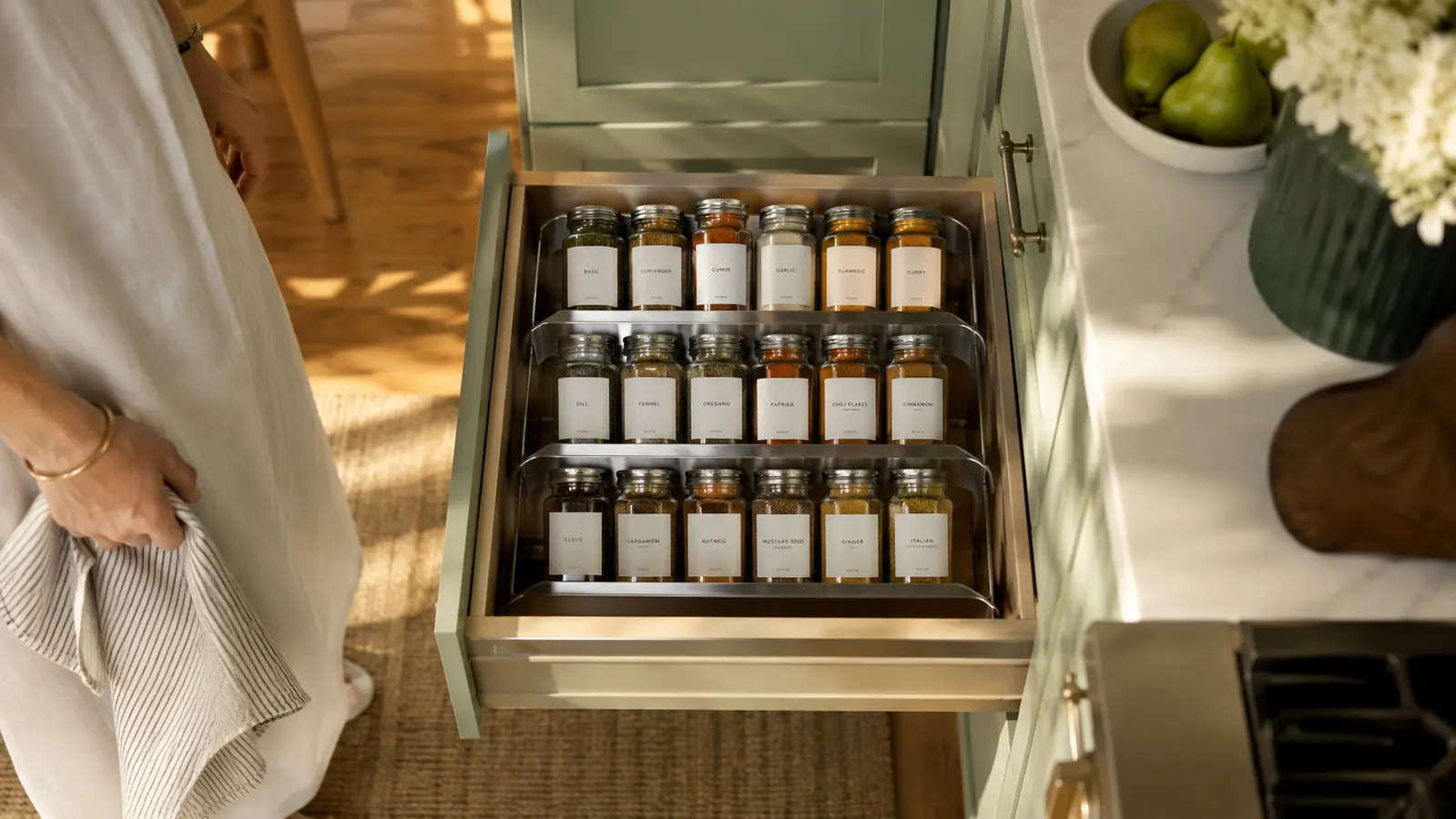 LYNK PROFESSIONAL Spice Drawer Organizer Review: Does Steel Beat Plastic in Real Kitchens